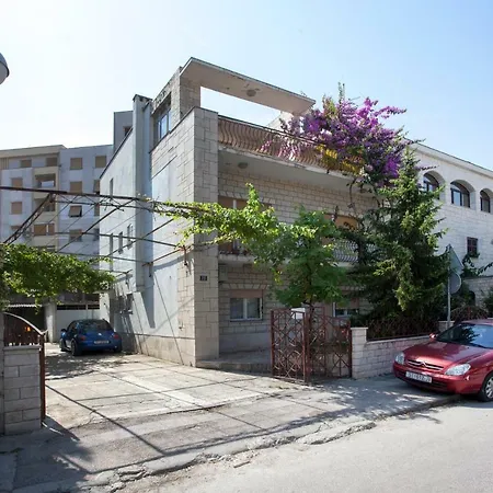 Dolores Apartman *
