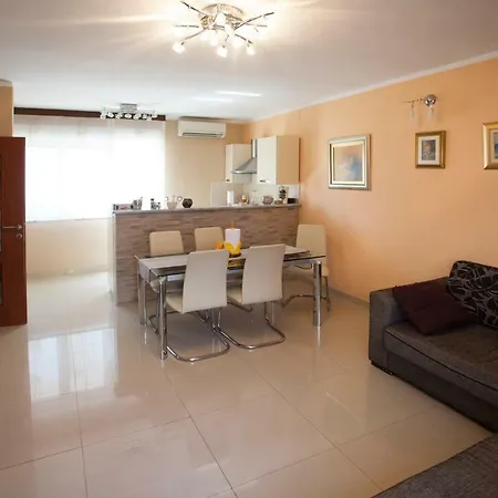 Apartman Dolores